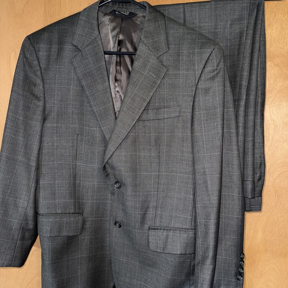 JOS. A. BANK Men BrownOvercheck Pleated Front 2 Piece Suit 40S Jacket 32x30 Pant